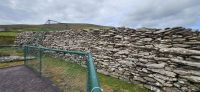 PICTURES/Dingle Peninsula - Fahen Beehive Huts & Dun Beag Fort/t_20250924_143730.jpg